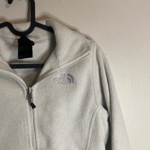 🐚Comfy White North Face fleece zip up!